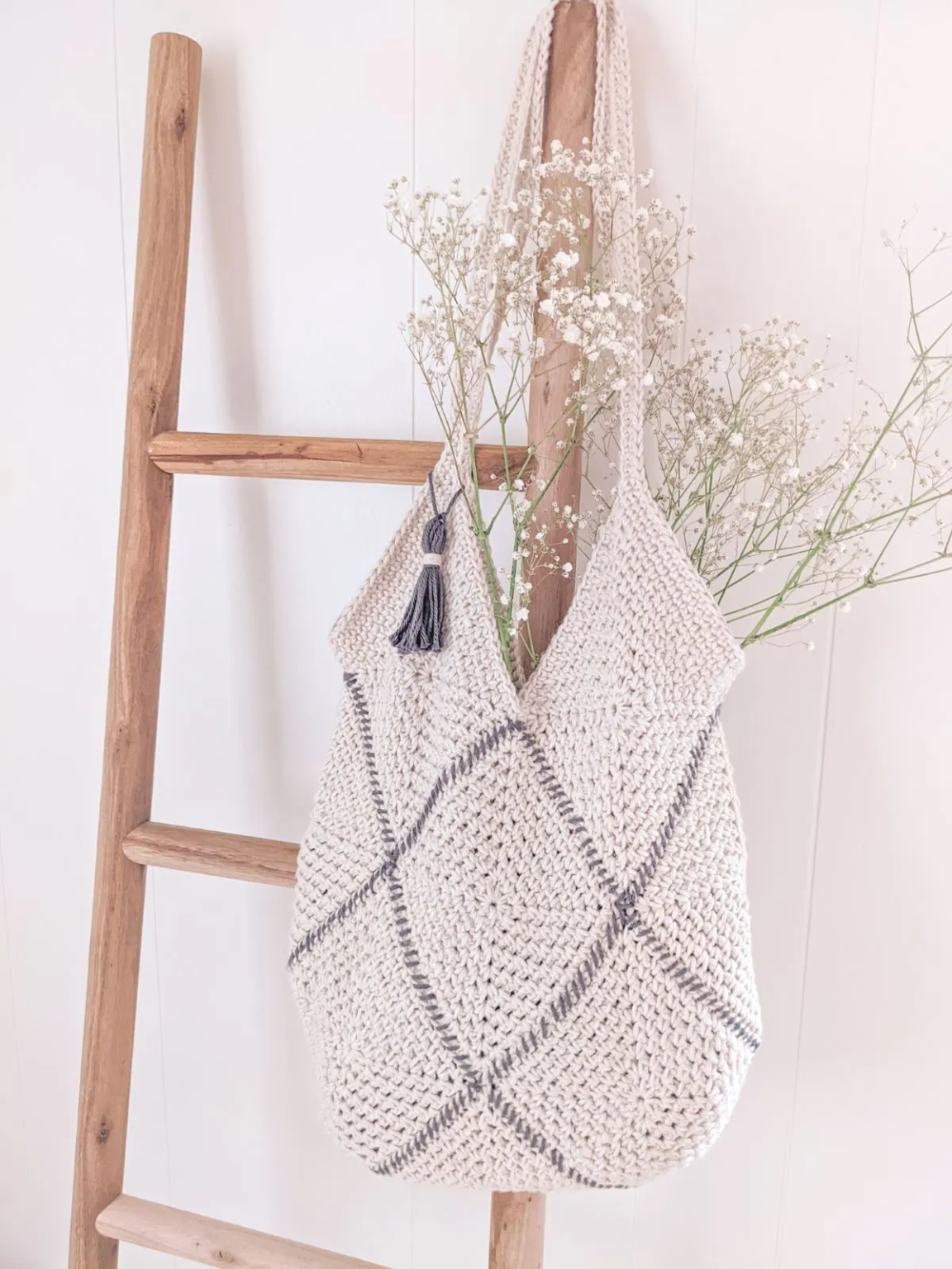 Crochet Granny Square Bag pattern free crochet