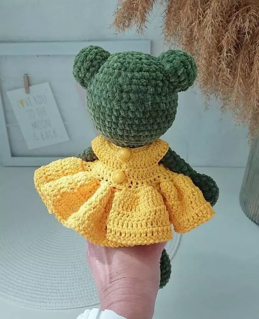 Crochet plush frog in dress
