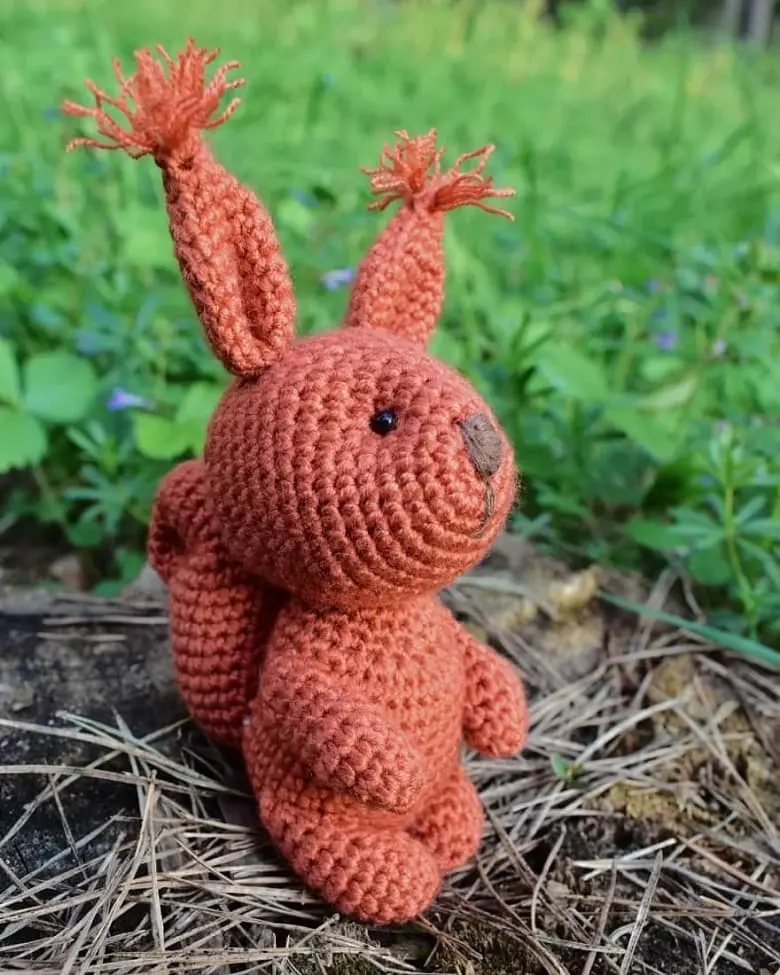 Crochet little squirrel free pattern
