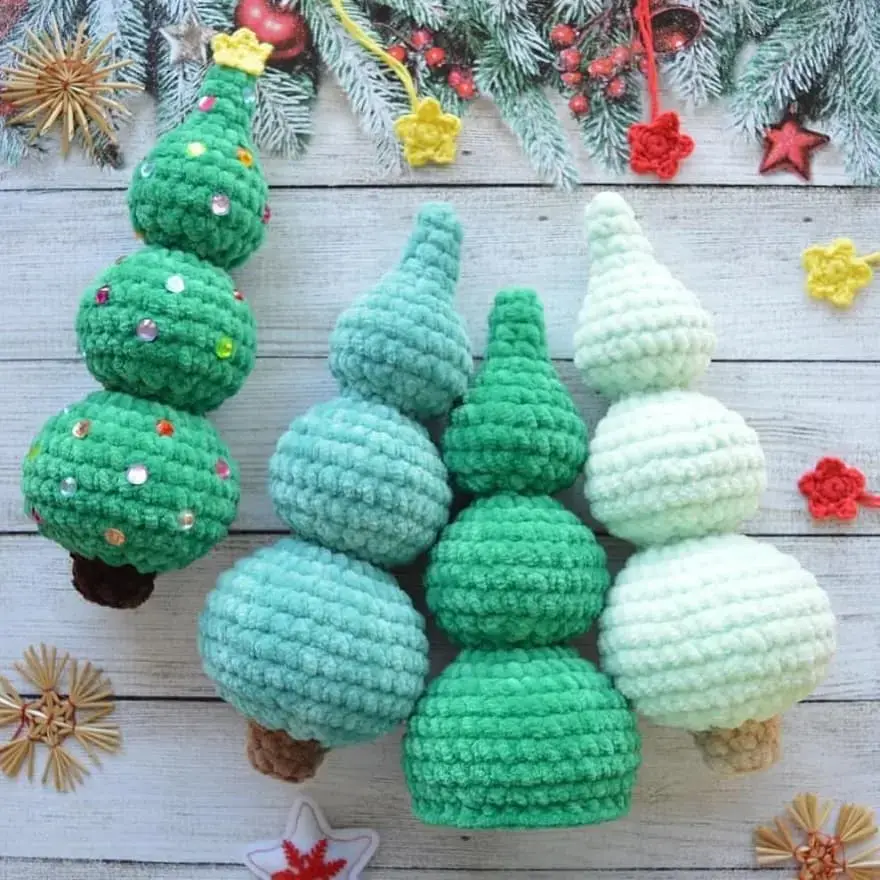 Crochet Christmas tree amigurumi