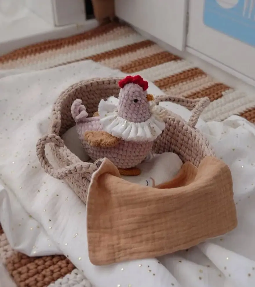 Amigurumi chicken crochet toy Amigurumi chicken crochet toy