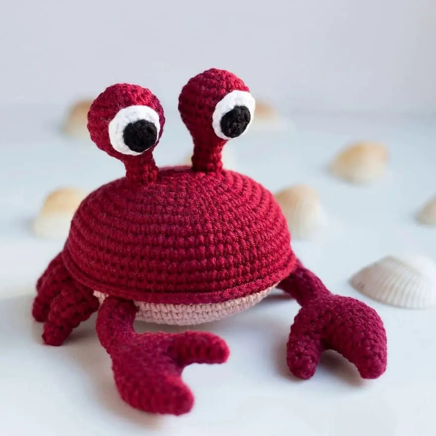 Christian the crab amigurumi