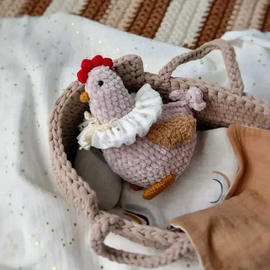 Cute chicken free amigurumi pattern
