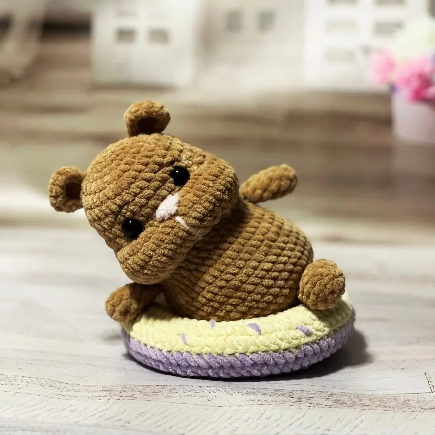 Crochet hamster and donut pattern