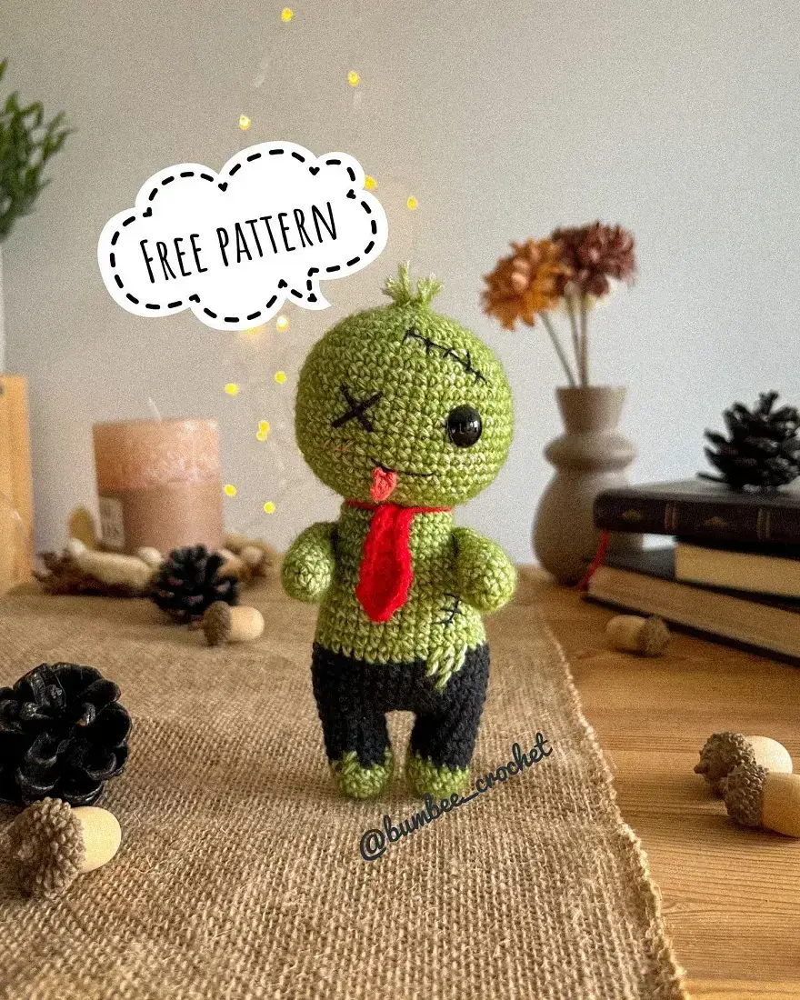Halloween crochet office zombie