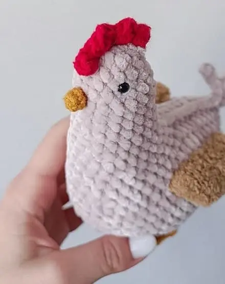 Crochet plush chicken