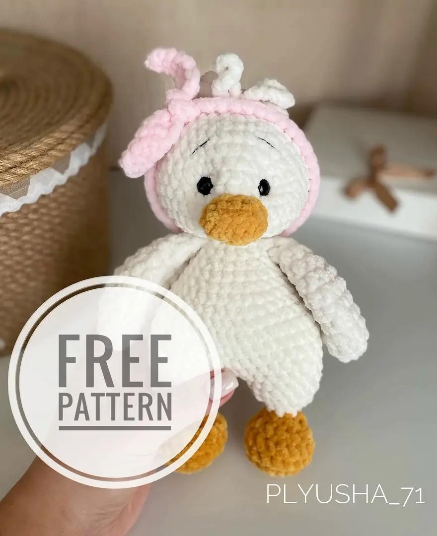 Amigurumi plush duck free pattern