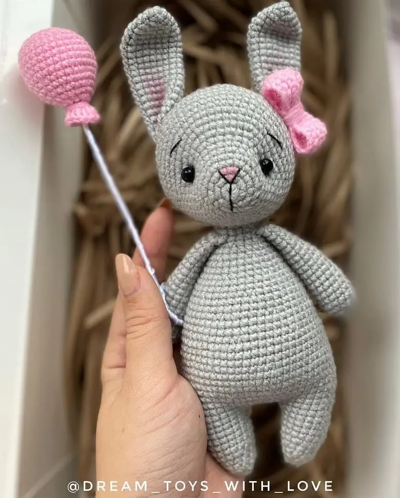 Lily the bunny toy amigurumi