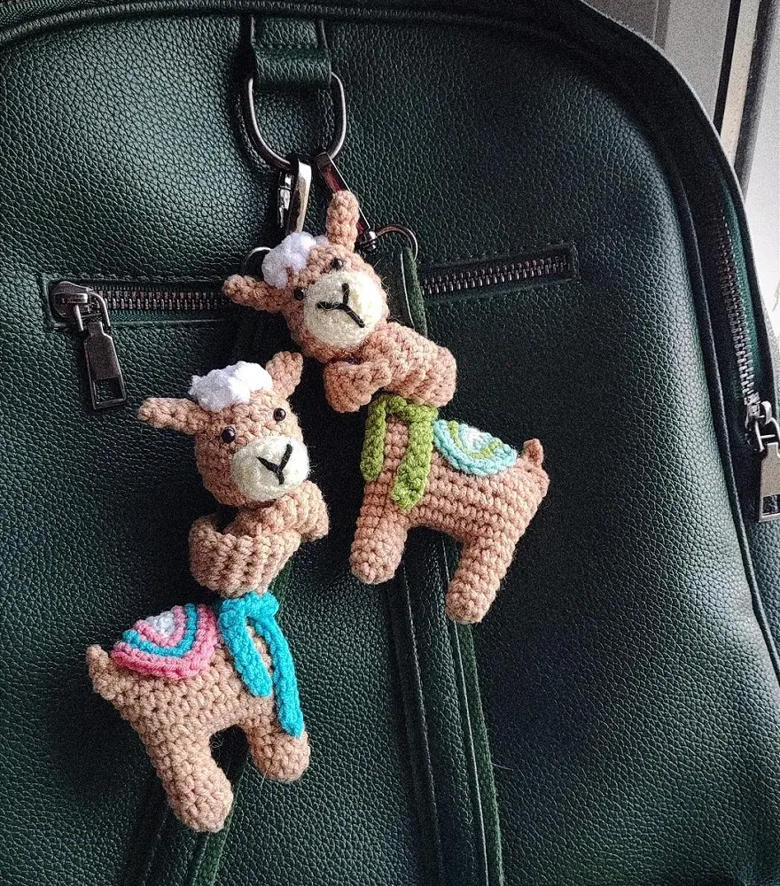 Crochet long-necked alpaca bag charm