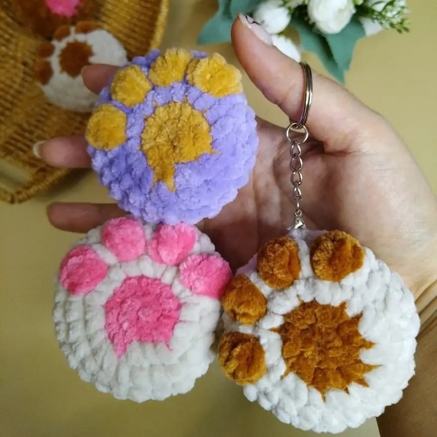 Crochet kitty paw free pattern