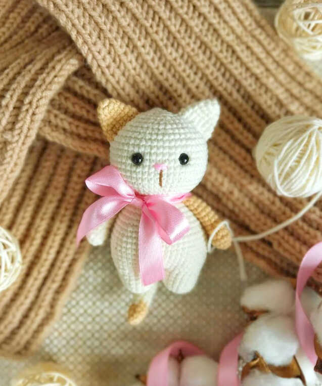 Crochet Little Cat Amigurumi Free Pattern