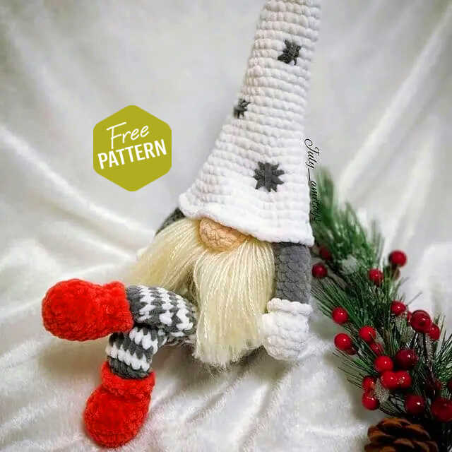 Amigurumi Gnome - Free Crochet Pattern