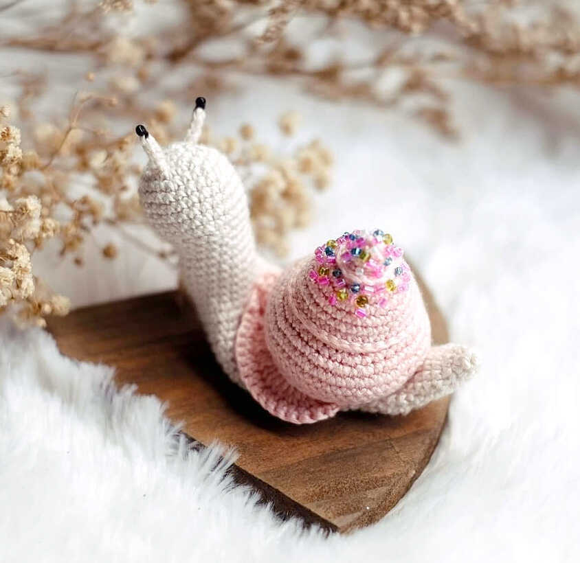 Crochet Snail Amigurumi Free Pattern