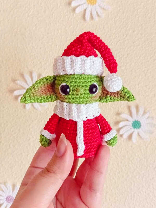 Crochet Baby Yoda Amigurumi Free Pattern