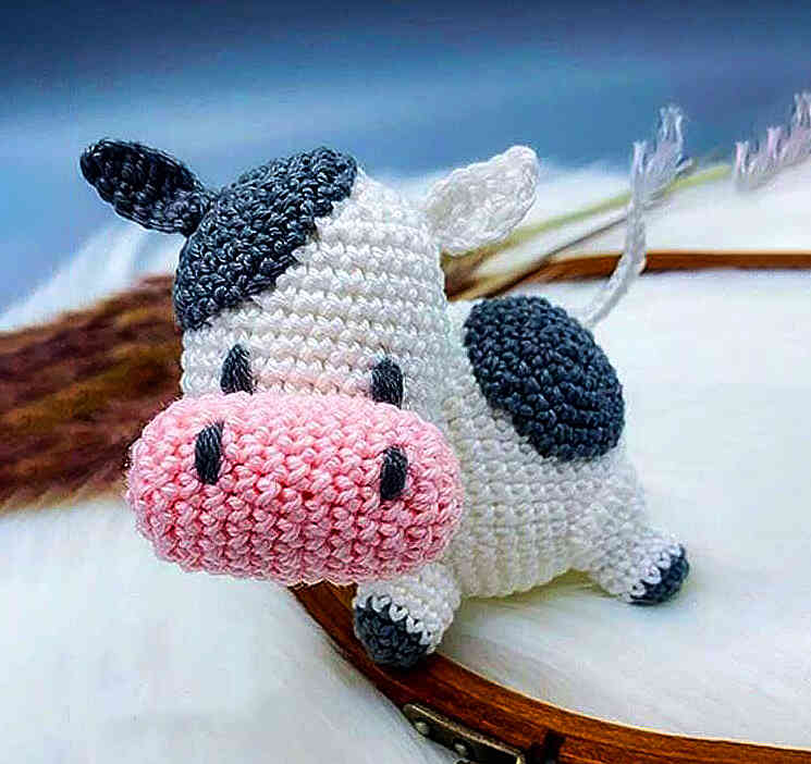 Amigurumi Little Cow Free Crochet Pattern