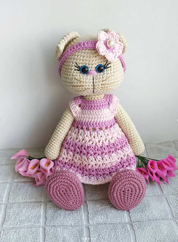 Crochet Cat Lily Amigurumi Free Pattern