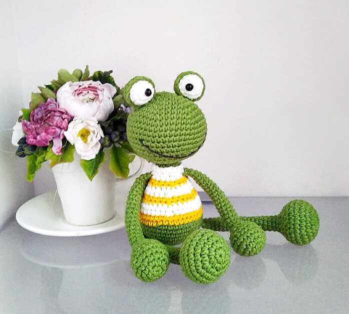 Amigurumi Frog Free Crochet Pattern