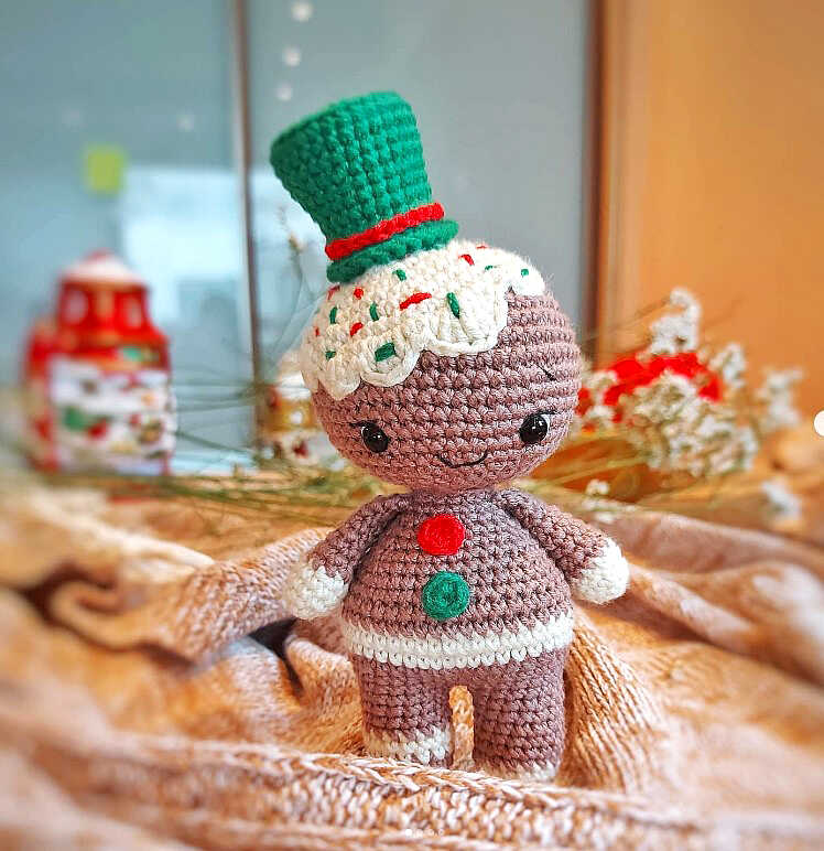 Amigurumi Gingerbread Man Free Pattern