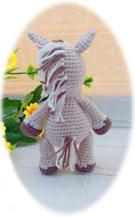 Low Sew Donkey Amigurumi: Handmade farm animal toy inspiration using cotton yarn for a professional finish.